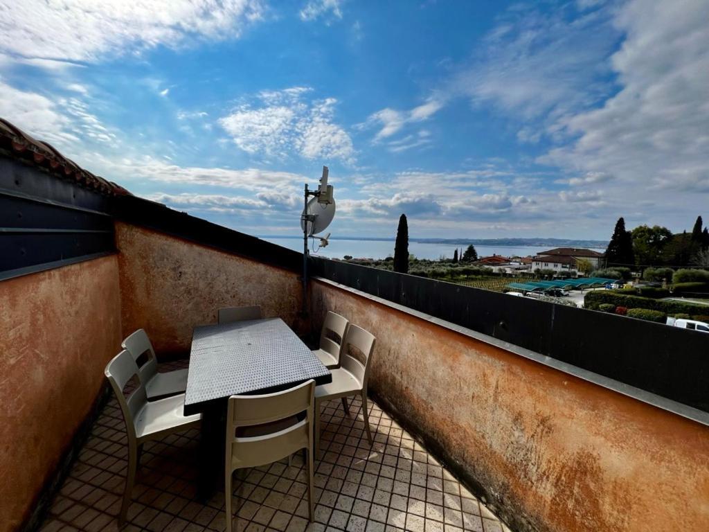 Moniga del Garda Residence Corte Ferrari -Ciao Vacanze- מראה חיצוני תמונה