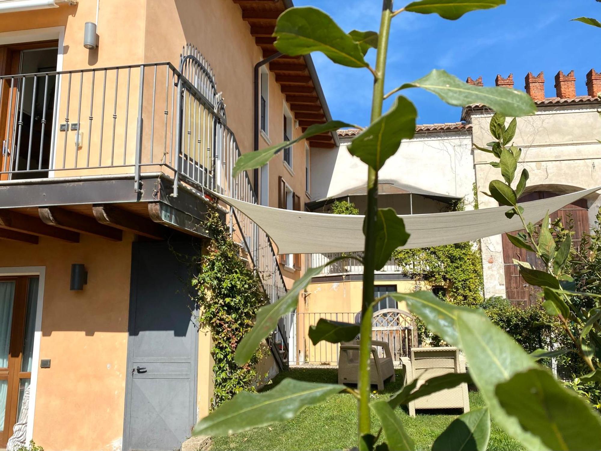 Moniga del Garda Residence Corte Ferrari -Ciao Vacanze- מראה חיצוני תמונה