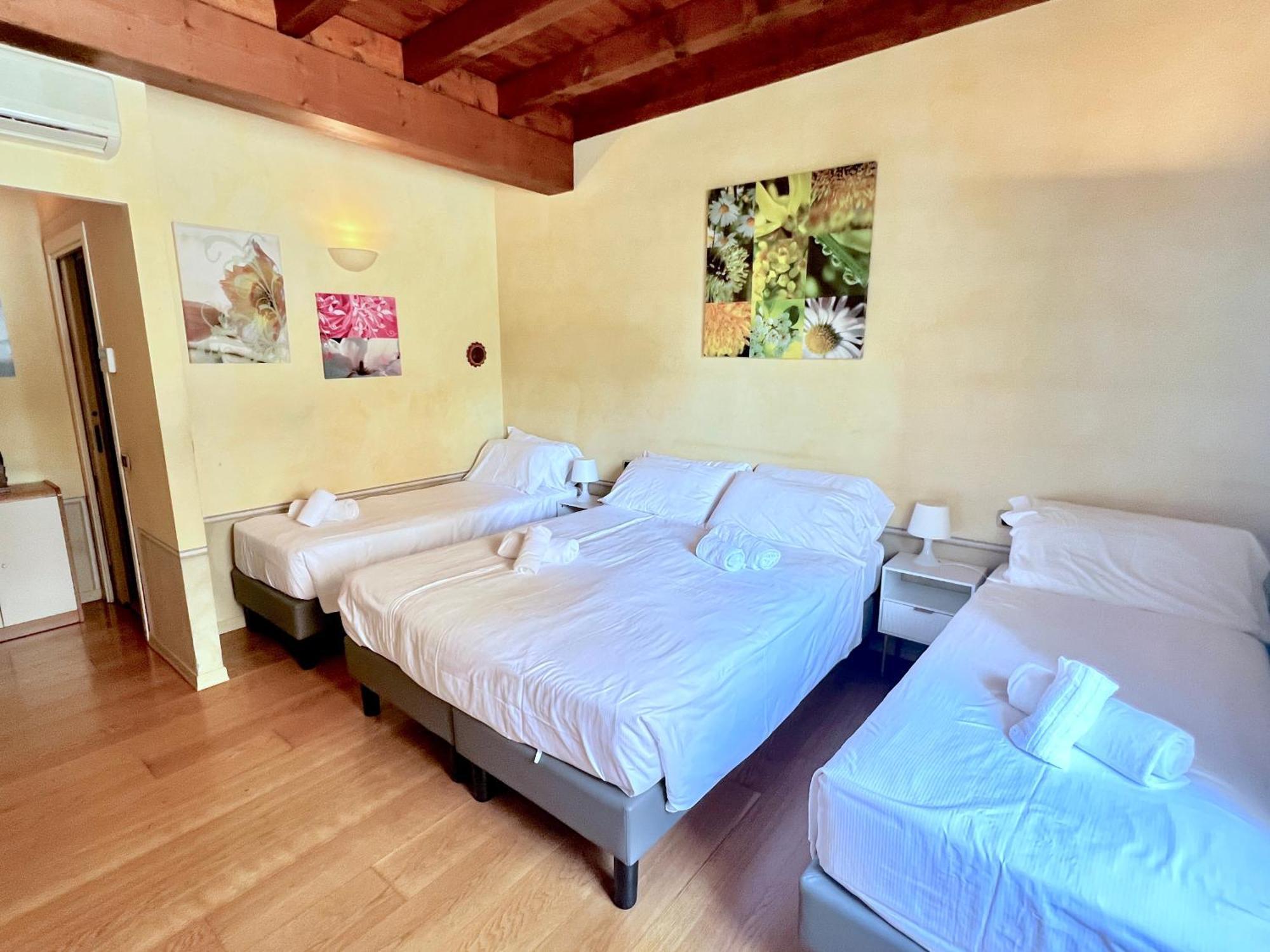 Moniga del Garda Residence Corte Ferrari -Ciao Vacanze- מראה חיצוני תמונה